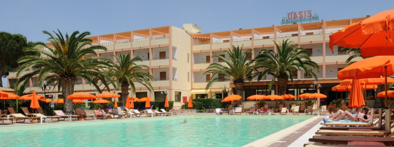 Отель Oasis Hotel & Residence - Бассейн