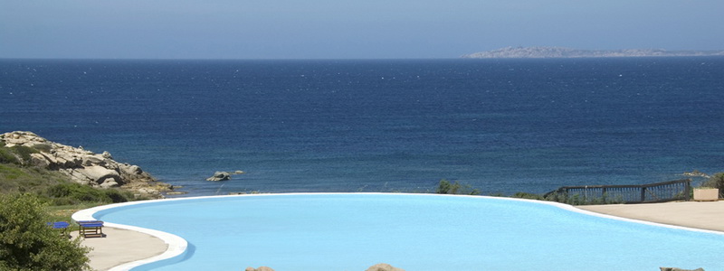 Отель Valle dell' Erica Resort Thalasso & SPA - Бассейн